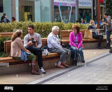menschen treffen in britz